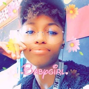 Meet your Posher, Crystal